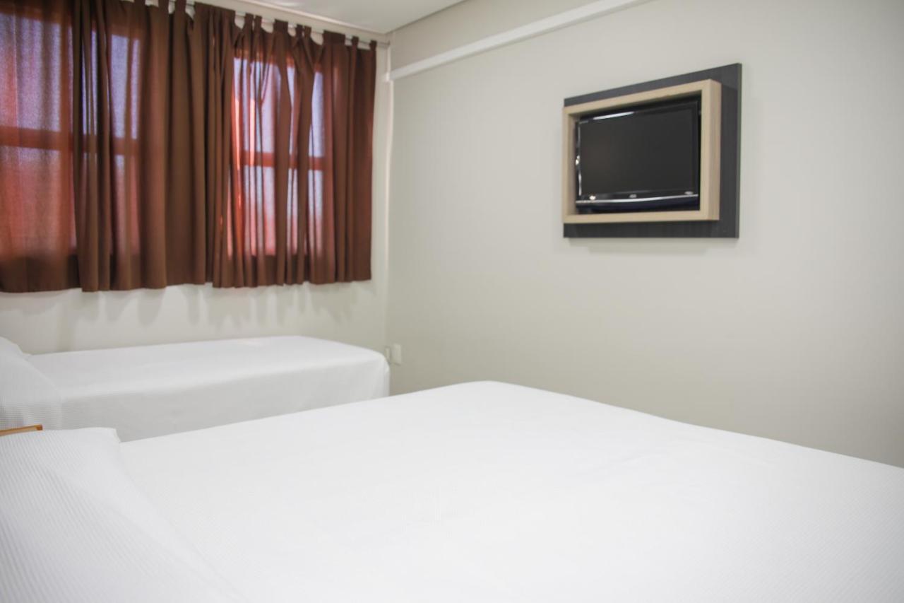 Rede Andrade Vivaldi Hotel Foz do Iguaçu Buitenkant foto